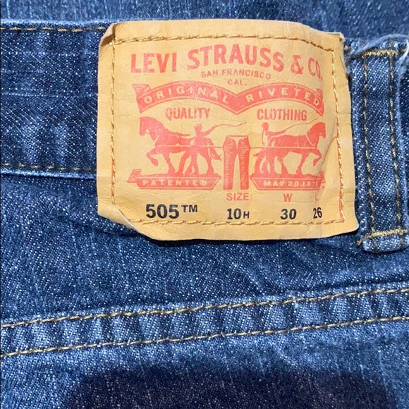 LEVI’S MOM JEANS - Picture 3 of 3